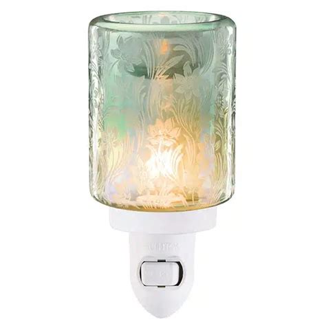 Easy to install, simple to replace, convenient to use. . Scentsy plug in warmer